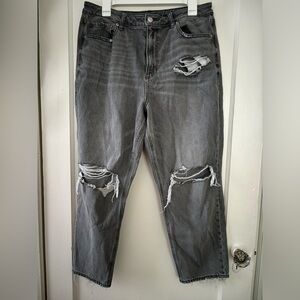 Black American Eagle Mom Jeans size 14 SHORT